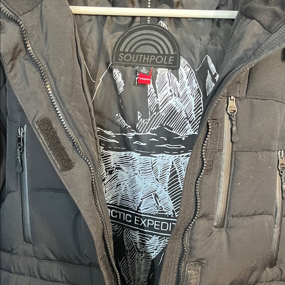 South Pole Men's Black Puffer Coat - Picture 2 of 4